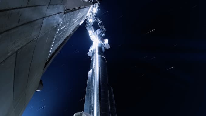 SpaceX stack Starship and Super Heavy for first orbital flight